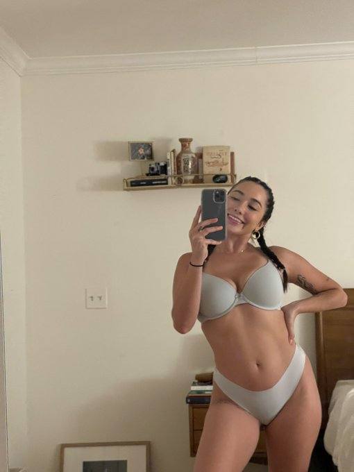 I accept payment in person 2562793874 selling videos and pics and FaceTime fun and I do sell party favors 🫦🍑💦 I accept payment in person 2562793874 selling videos and pics and FaceTime fun and I do sell party favors 🫦🍑💦